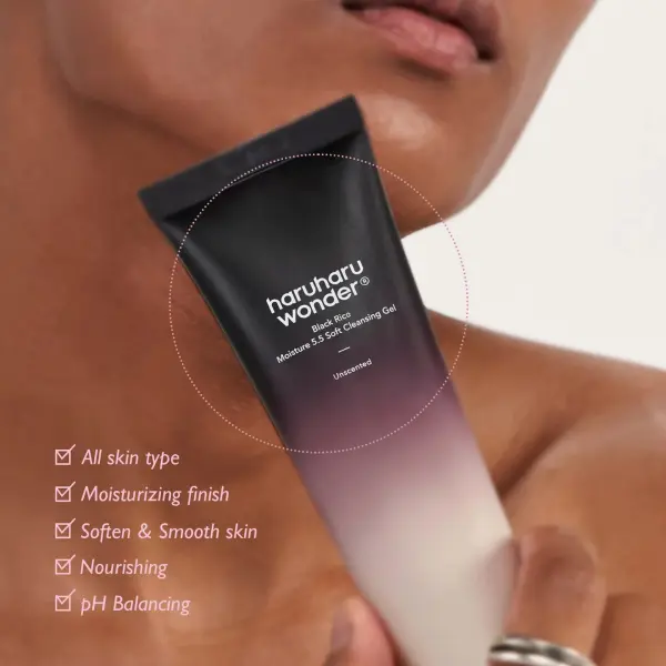 Black Rice Moisture 5.5 Soft Cleansing Gel