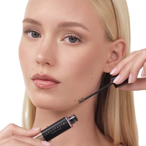 Ultimate Brow Essentials Kit - Dark Brown