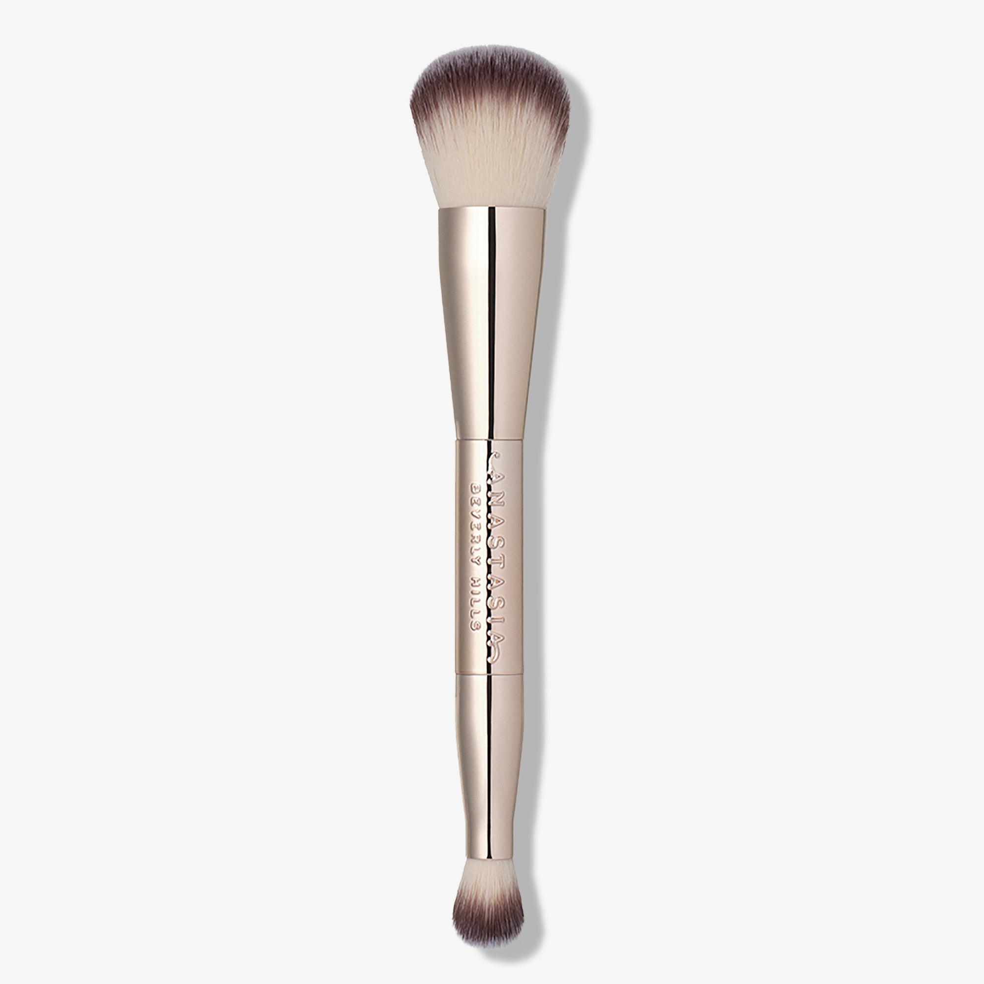Impeccable Foundation &amp; Face Brush
