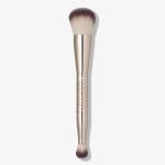 Impeccable Foundation &amp; Face Brush