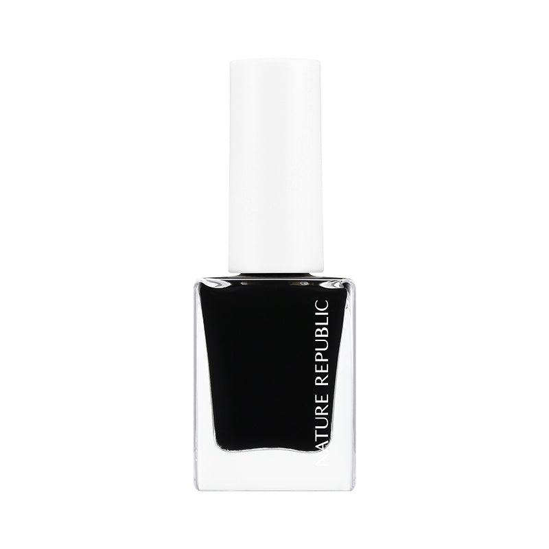 [B1G1] Color &amp; Nature Nail Color 05 Black Black