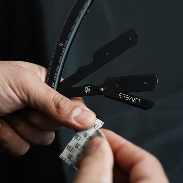 Butterfly Razor