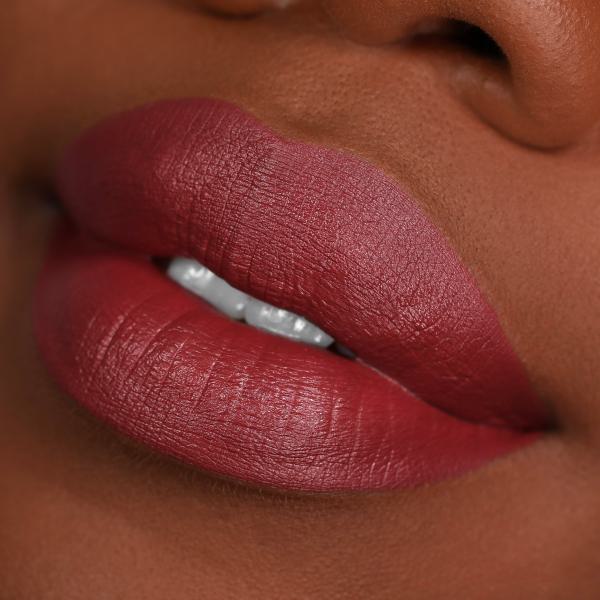 Long Lasting Liquid Lipstick - Hypno