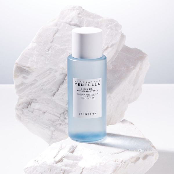 Hyalu-Cica Brightening Toner
