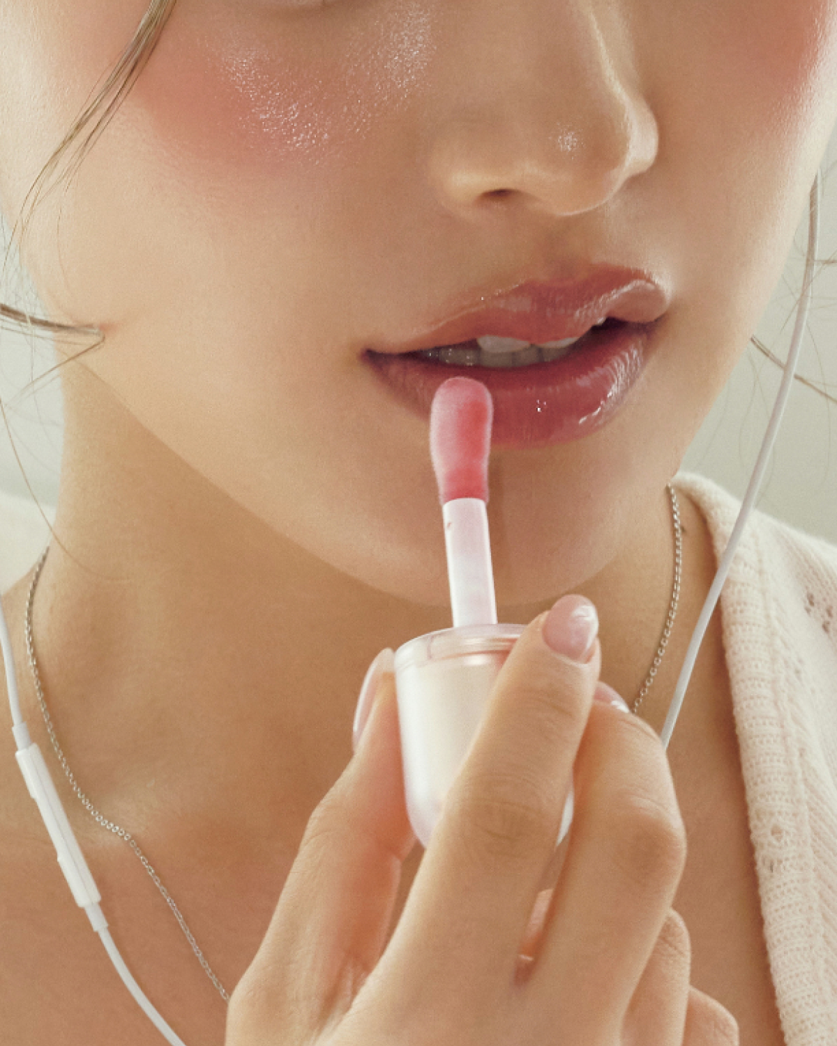 Vita Glow Lip Oil - Cozy Fig